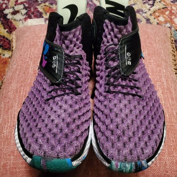 *SOLD*Nike zoom unvrs - Picture 3 of 5